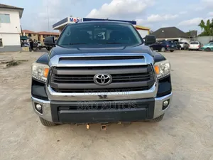 2016 Toyota Tundra Black - Foreign Used