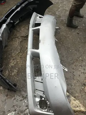 Bumper Gaba na Camry da aka yi amfani da shi