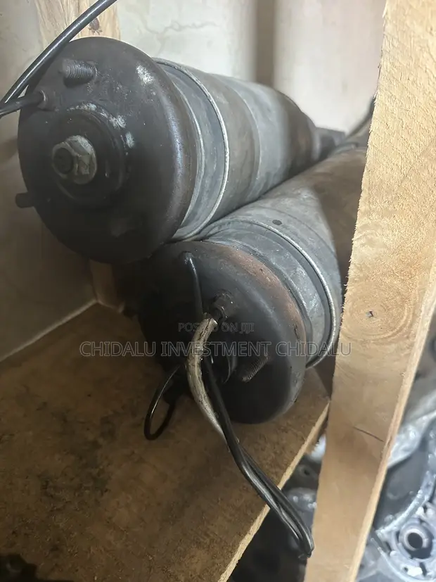 Range Rover Sport Balloon Shocks (2012-2013) - 1