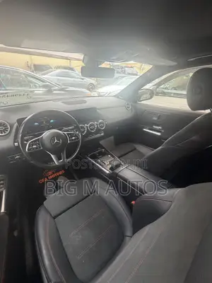 Mercedes-Benz GLA 250 2022 Red