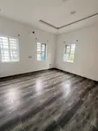 Gidan Kwana 3 Bedroom Don Sawa a Lekki Right, Lagos - 2
