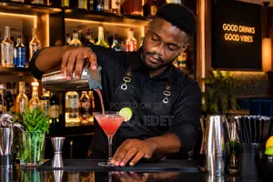 Mixologist Needed in Lounge - Ajah