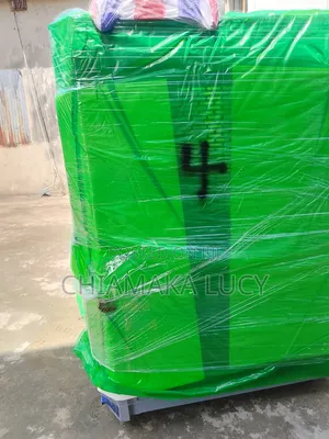 Automatic PET Bottle Blowing Machine (3 Cavity)