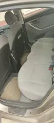 Hyundai Elantra 2010 Gold - 2