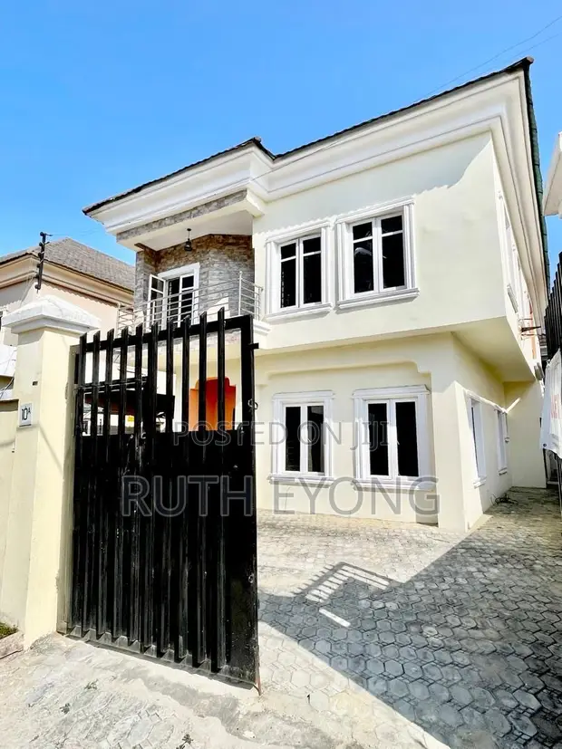 5-Bedroom Duplex don haya a Ikota, Lekki - 1