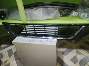 Toyota Venza Down Grille (2010-2015)