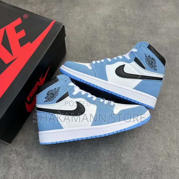 Air Jordan 1 High University Blue - 1