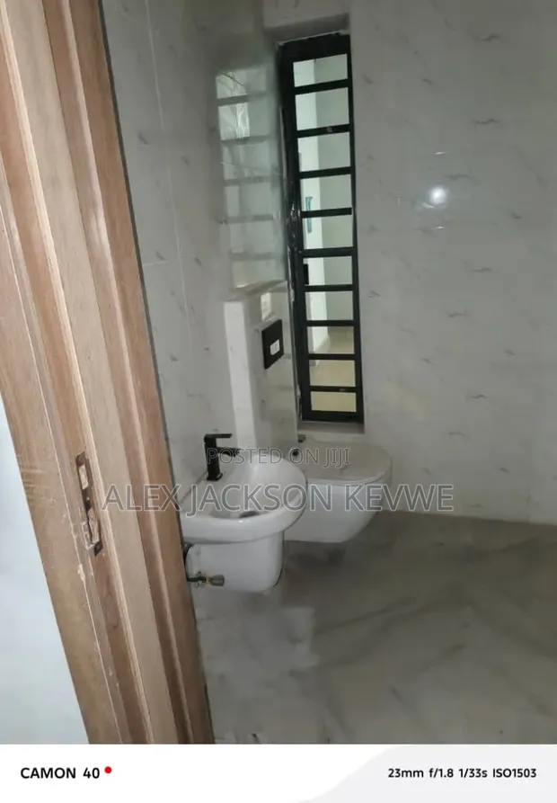 2 Bedroom Condo for Rent in Seagate, Ikate-Elegushi - 1