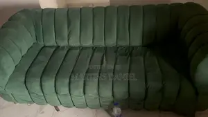 Kujerun Sofa Na Amfani