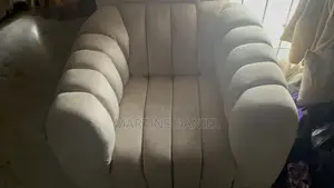 Kujerun Sofa Na Amfani
