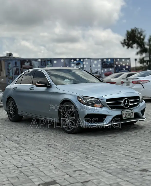 Mercedes-Benz C300 2015 Blue - 1