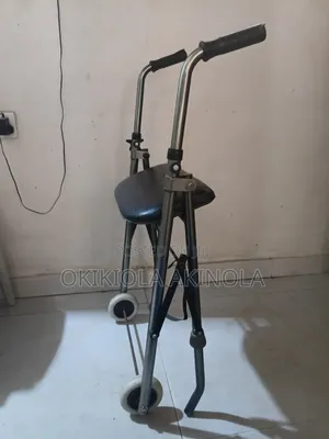 Used Two-Wheel Walker with Seat (Tokunbo)