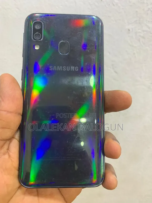Samsung Galaxy A40 64GB Blue (UK Used) - 1
