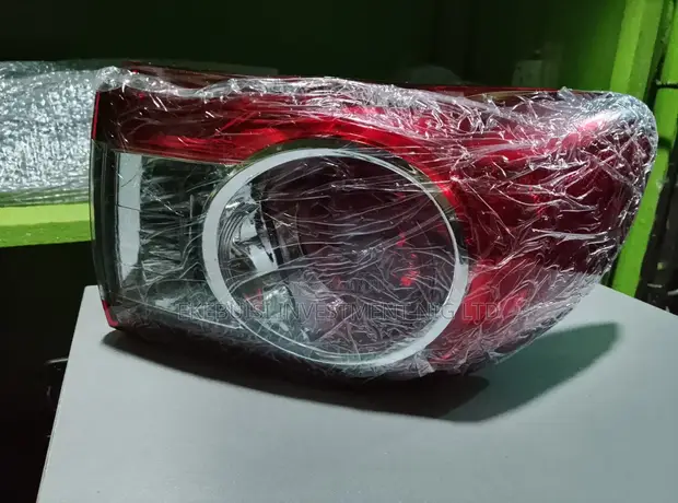 Toyota Corolla Rear Tail Light (2010-2012) - 1
