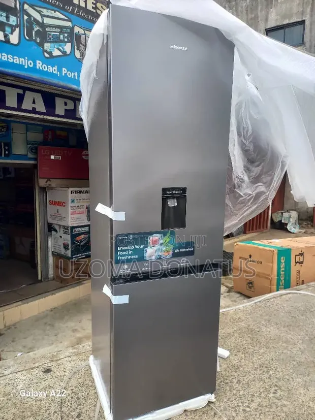 Hisense Refrigerator Double Door with Water Dispenser - 1