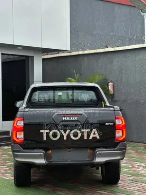Sabon Toyota Hilux 2025 Baki