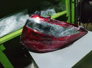 Sabon Fitilar Baya na Toyota Corolla 2014