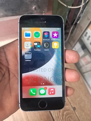Apple iPhone SE (2020) 64GB Grey