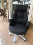 Executive Office Chair - Black Leather - 1