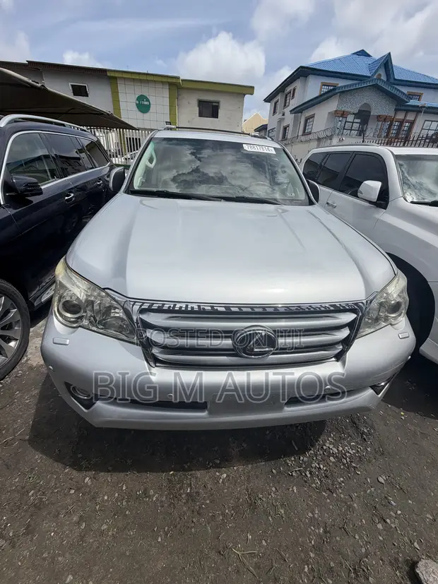 Lexus GX 460 2010 Silver - 1