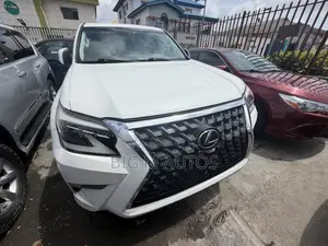 Lexus GX 460 2019 White