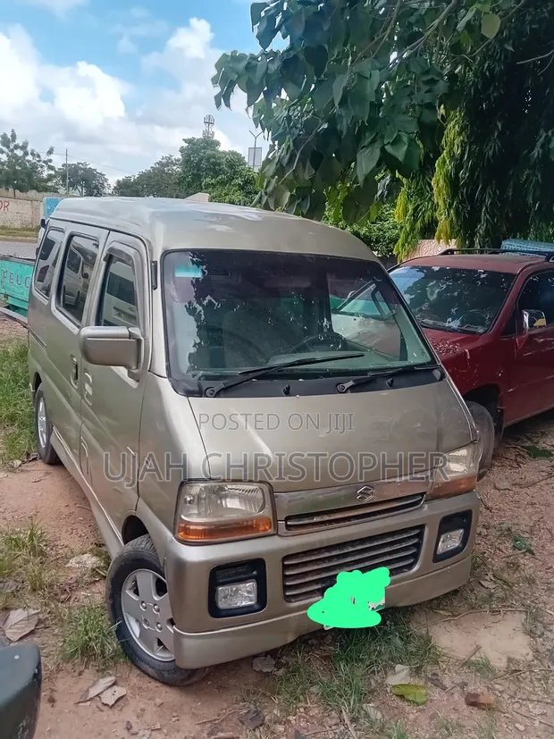 Isuzu Midi 1996 Minibus - 1