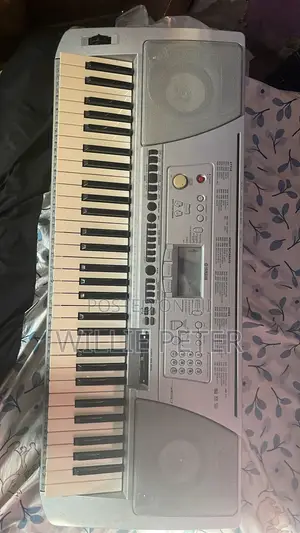Yamaha PRS-450 Electronic Keyboard