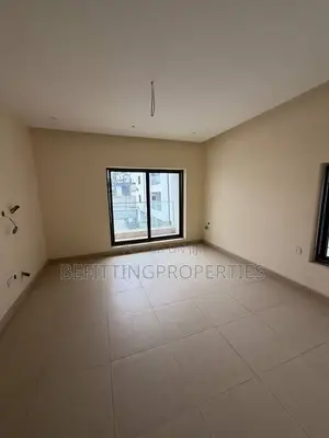 5-Bedroom Duplex a Sayarwa a Guzape District, Abuja