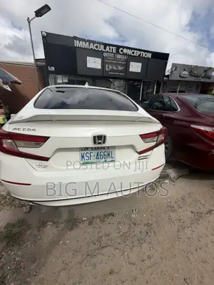 Honda Accord 2018 White