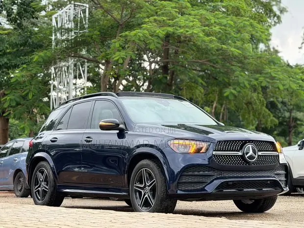Mercedes-Benz GLE-Class 2021 Blue - 1