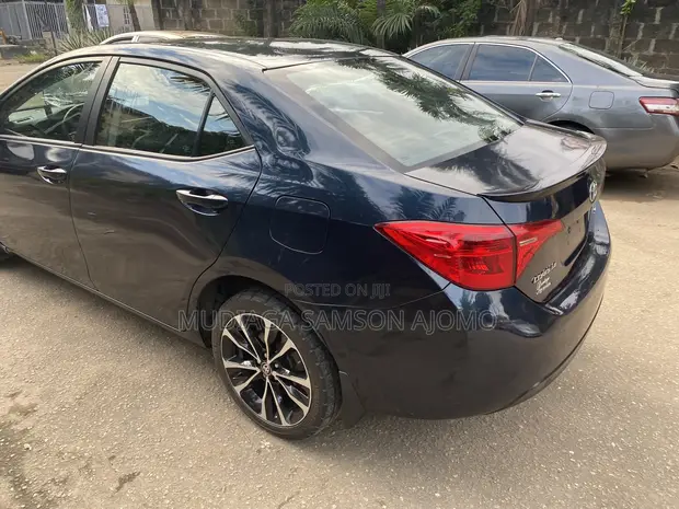 Toyota Corolla SE Special Edition Sedan 2017 - 1