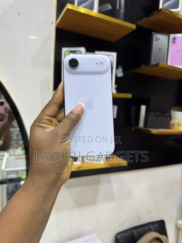 Apple iPhone Air 256GB White - 1