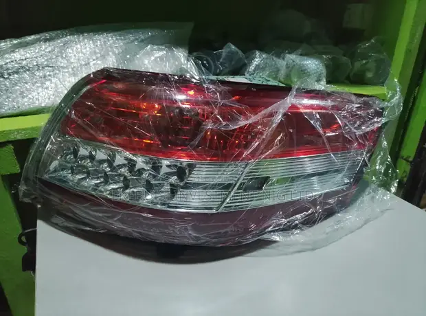 Toyota Camry Tail Light (2010-2011) - 1