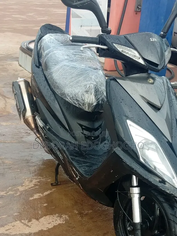 SYM Jet 150cc Sport Edition Scooter (2018) - 1