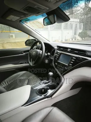 2018 Toyota Camry LE FWD Silver