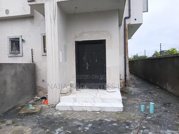 3-Bedroom Duplex for Rent in Beechwood Estate, Bogije - 1