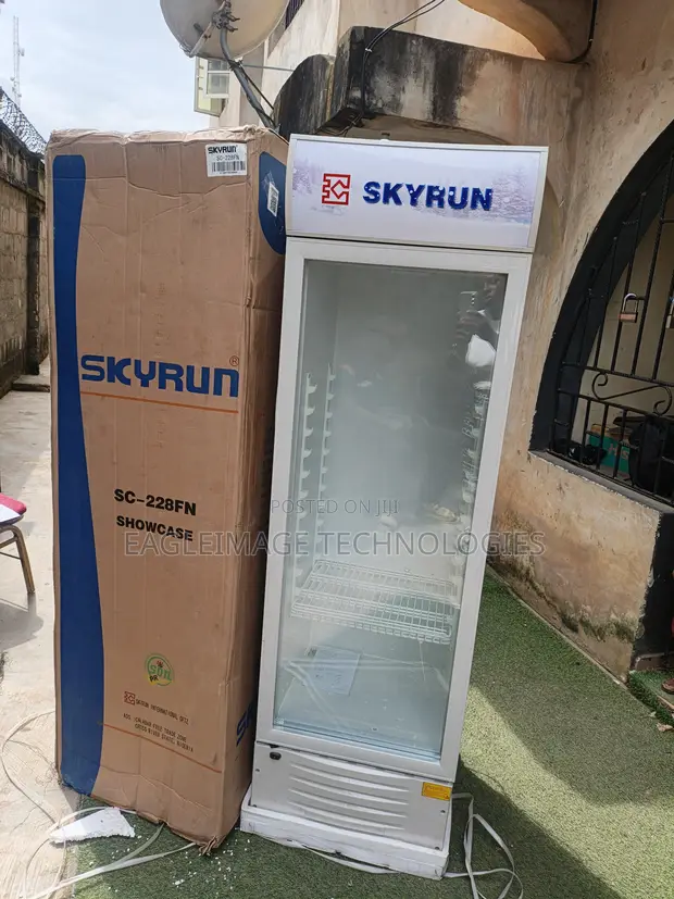 Brand New Skyrun SC-228FN Glass Door Showcase Fridge - 1