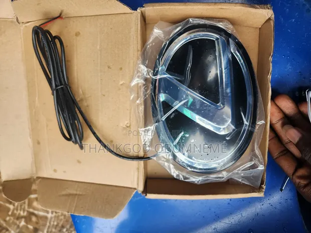 Sabon Lexus ES Headlight Logo Light - 1