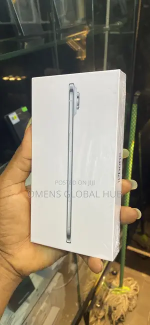 Sabon Apple iPhone Air 256GB Fari