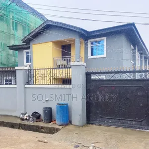 Gidan Kayan Kwalatu 2-Bedroom Block of Flats don Siyarwa a Ilasamaja