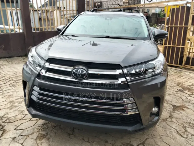 2018 Toyota Highlander Limited 4x2 V6 SUV - Gray - 1