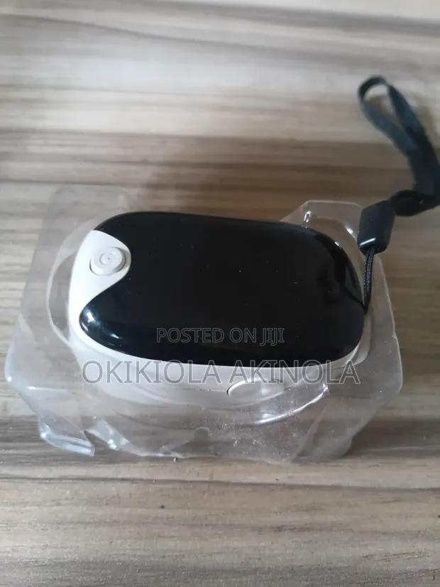 AD901 Finger Pulse Oximeter - 1