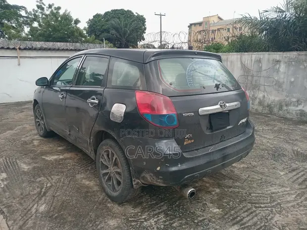 Toyota Matrix 2003 Black - 1