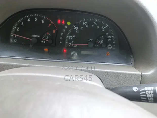 Toyota Camry 2004 Gray - 1