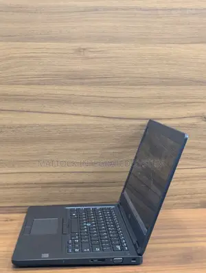 Dell Latitude 5490 Laptop - i7, 16GB RAM, 512GB SSD