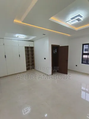 4-Bedroom Duplex don siyarwa a Surulere, Alaka Estate