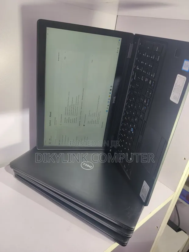 Dell Latitude 5580 Laptop - 8GB RAM, 256GB SSD, Intel Core i5 - 1