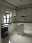 4-Bedroom Duplex tare da BQ a Yankin Mende Mai Tsaro, Legas - 5