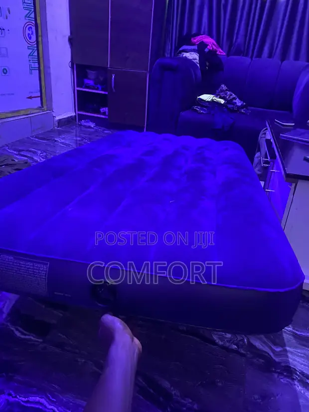 Intex Air Mattress Mai Amfani da Pomp da Carton - 1