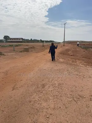 Filin Zama 250sqm a Guzape 2, Abuja